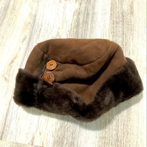 UGG|Sheep leather cloche type bucket hat